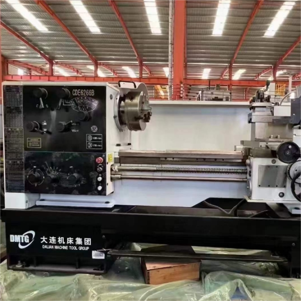CDE6266B Lathe