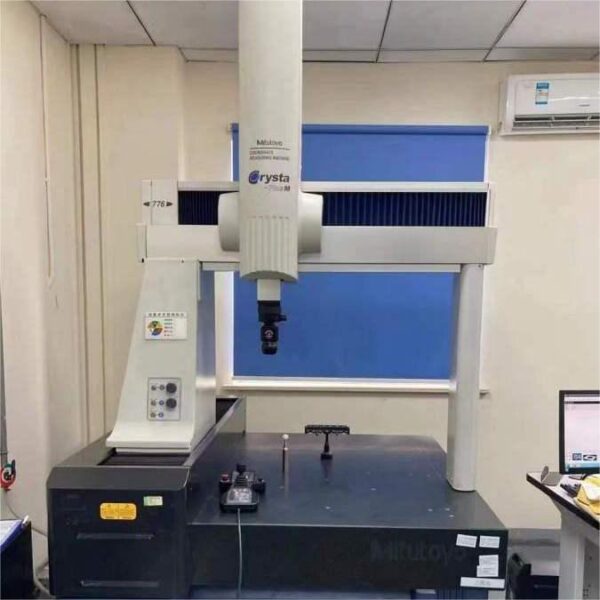 MITUTOYO 776 Coordinate Measuring Machine