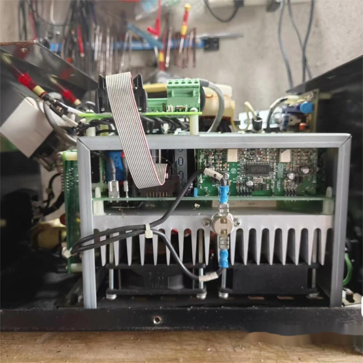 Used VIGERT OTO300 Induction Heater For Sale - Image 2