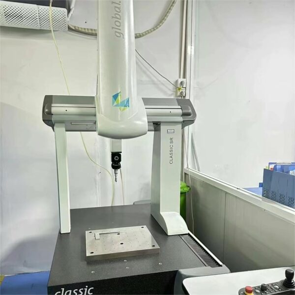 Plus081006 Coordinate Measuring Machine