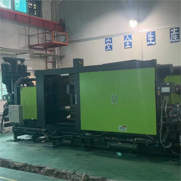 YIZUMI DM320 Die Casting Machine