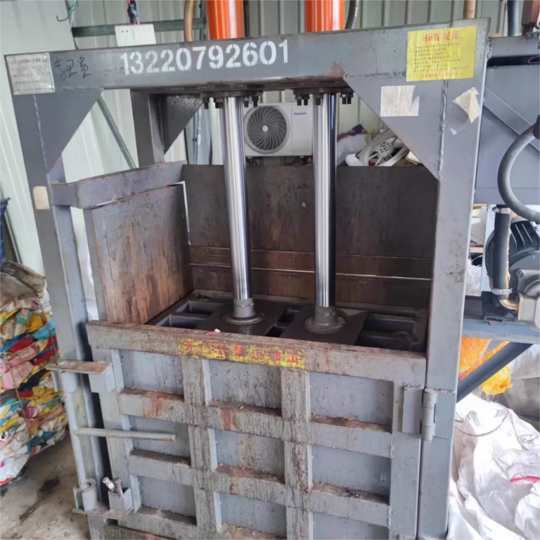 YD-50 Verital Metal Chip Compactor