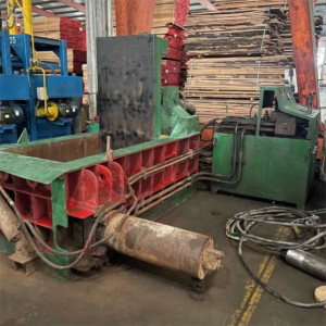 Y81D-200T Hydraulic Iron Pressing Machine 