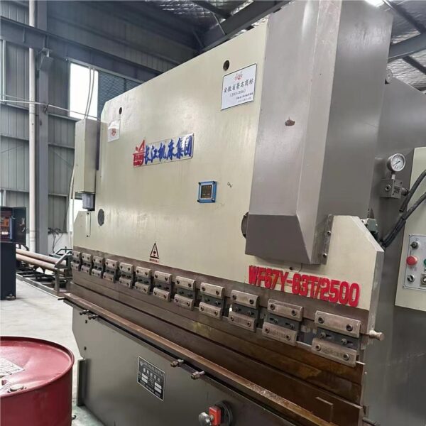VIGERT WF67Y-63T2500 Press Brake