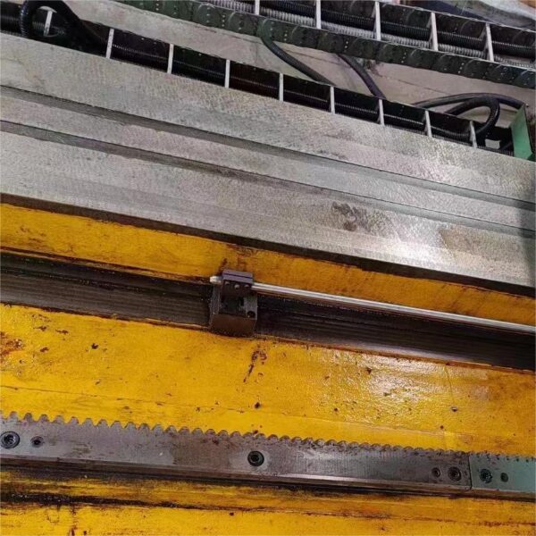 Alesatrice e fresatrice da pavimento CNC TPX6213X56