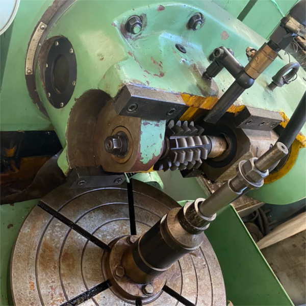 YB3180 Gear Hobbing Machine