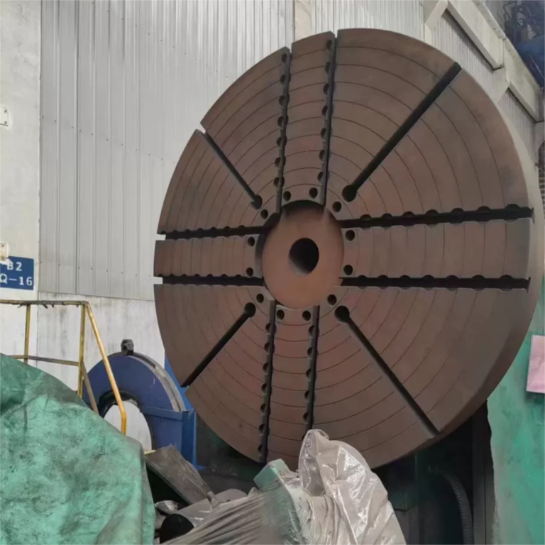 เครื่องกลึงไม้ CNC รุ่น CW61200X4000