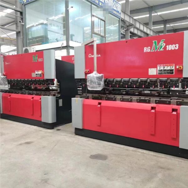 AMADA RG 1003 2Axis Bending Machine
