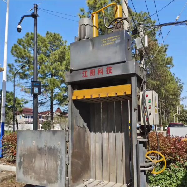 YD-100 Verital Scrap Metal Briquetting Press