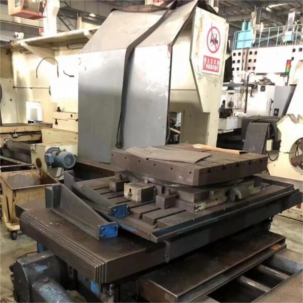 เครื่องเจาะและกัด B85