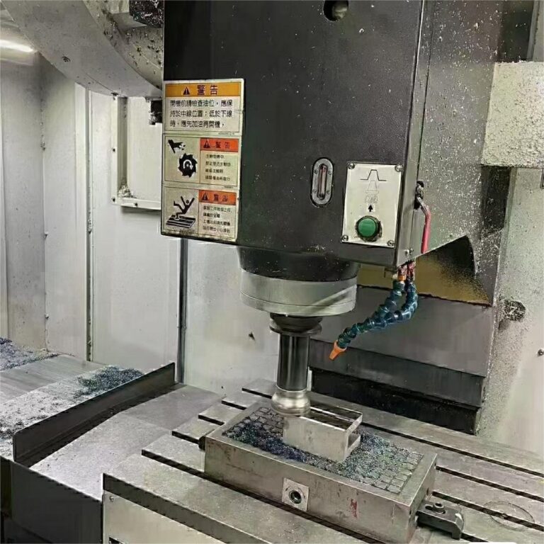 AWEA A1200 Vertical Machining Center
