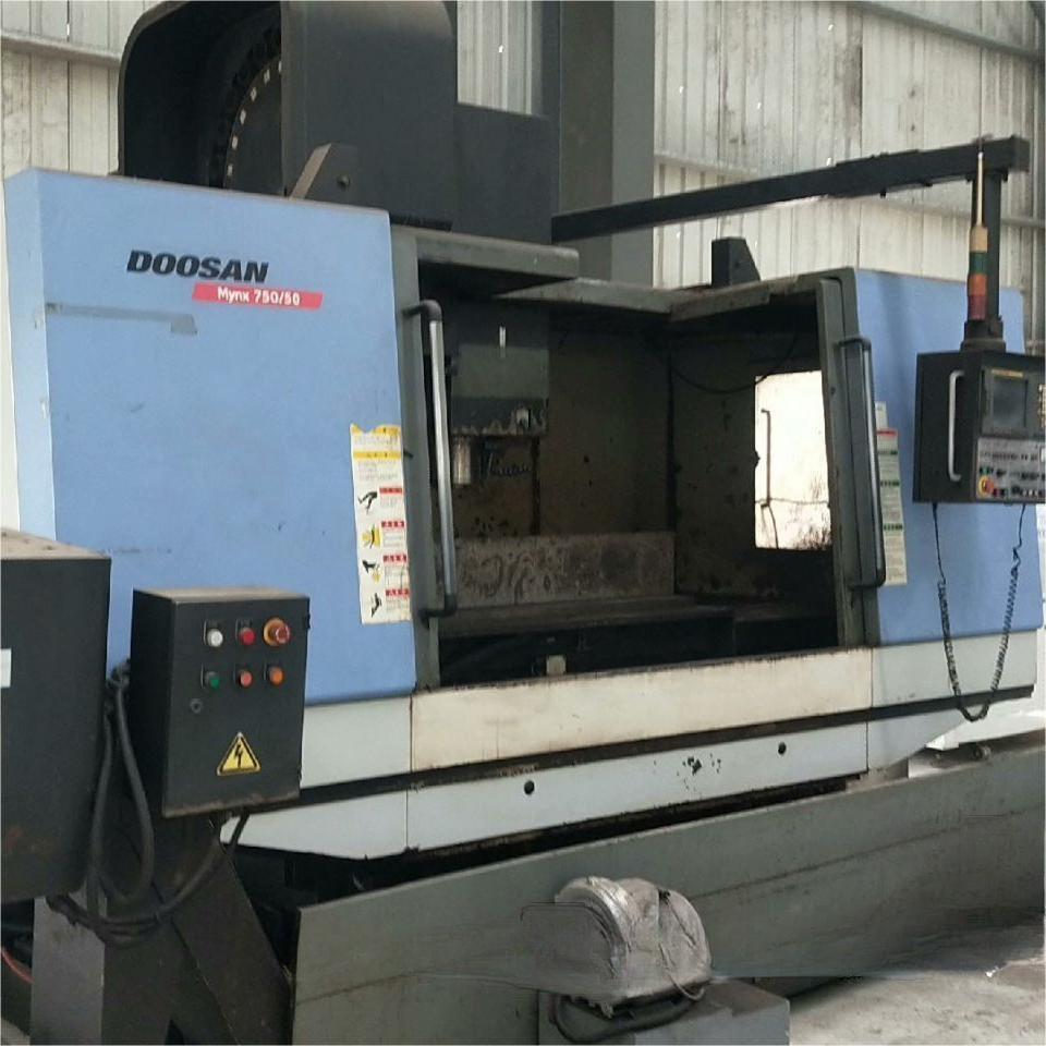 DOOSAN 750 Gantry Machining Center (2) DOOSAN 750 Gantry Machining Center