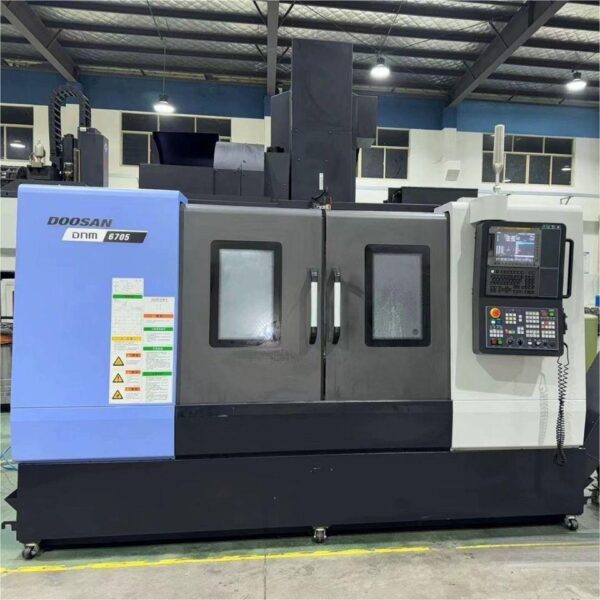 DOOSAN DNM6705 Vertical Machining Center