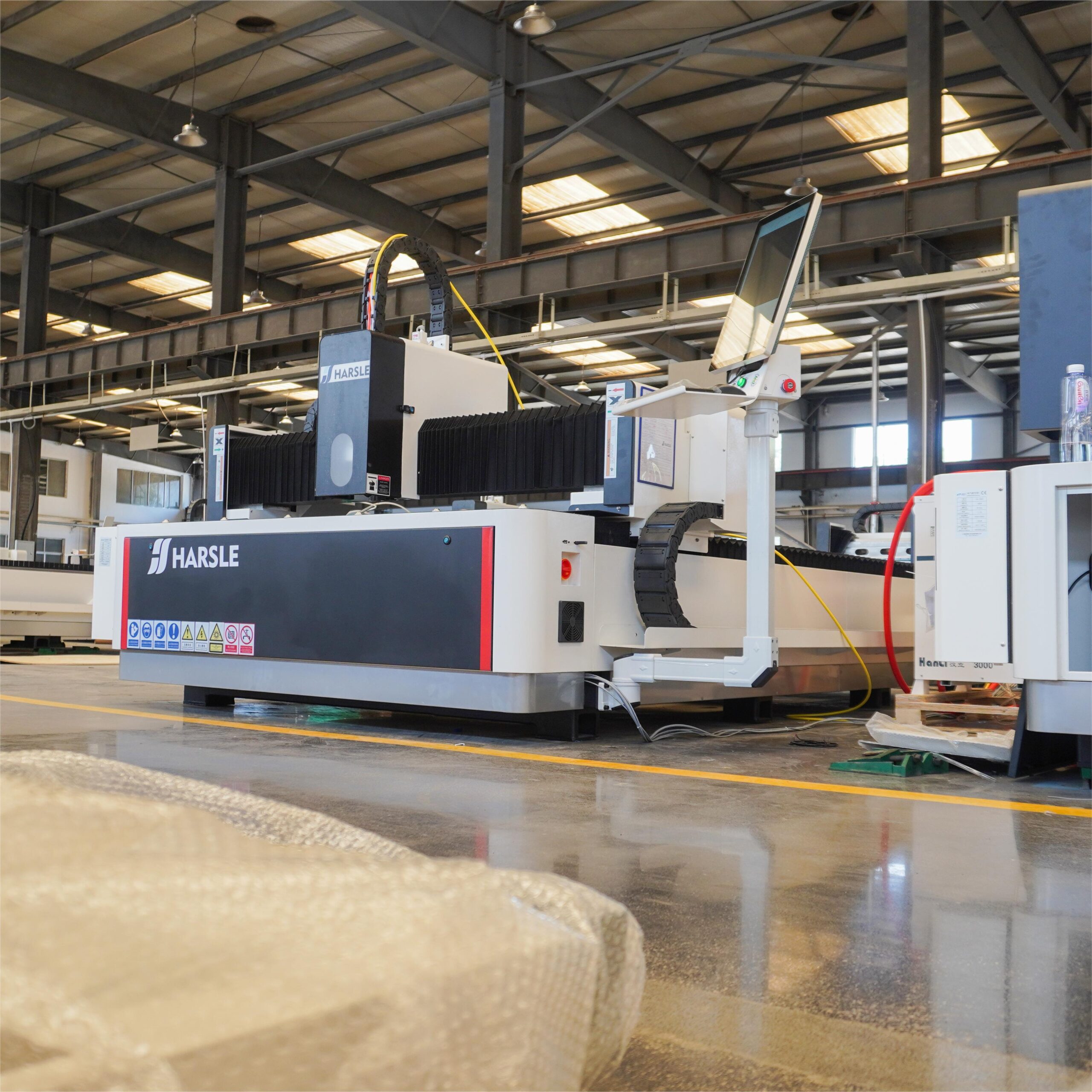 HARSLE HS-3015 Laser Cutting Machine HARSLE HS-3015 Laser Cutting Machine