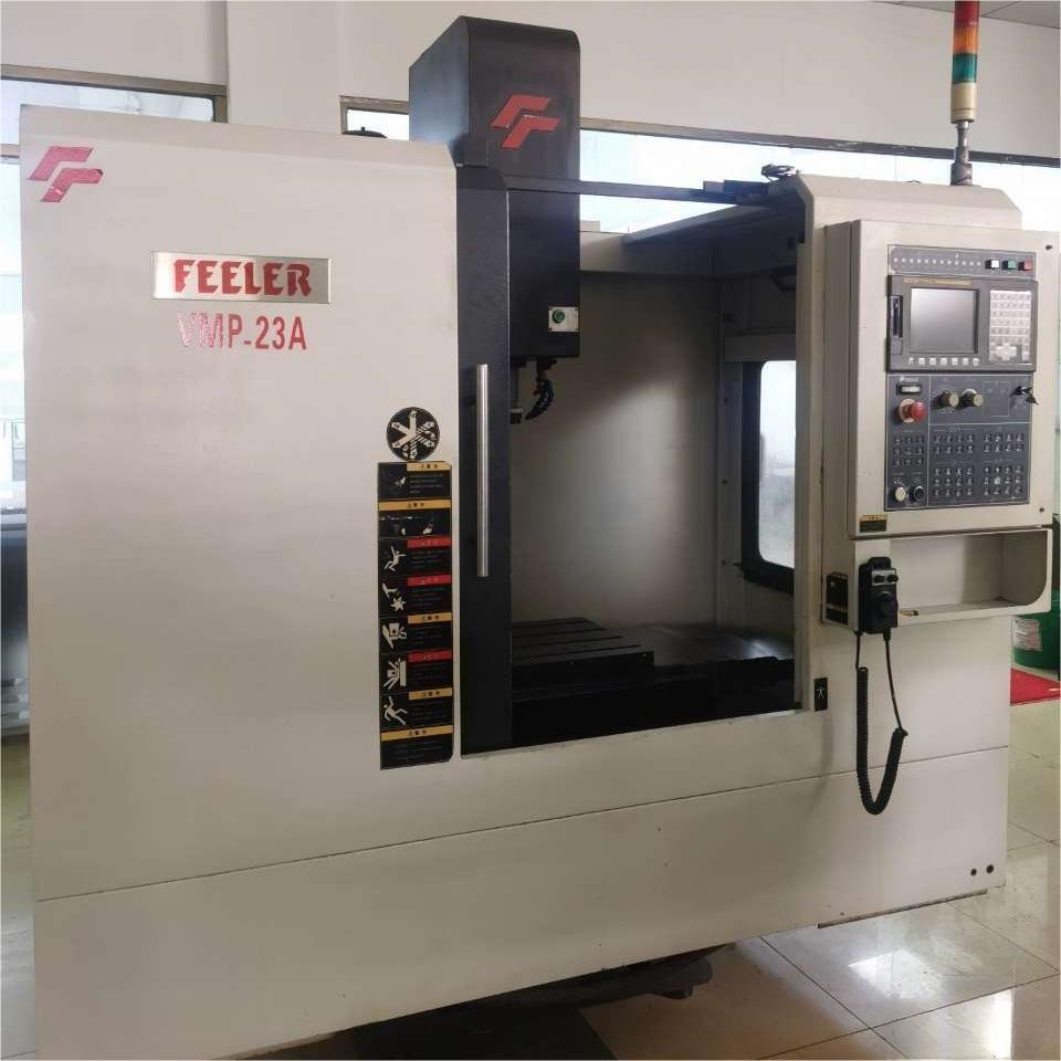 FEELER VMP-23A Vertical Machining Center (1) FEELER VMP-23A Vertikal-Bearbeitungszentrum