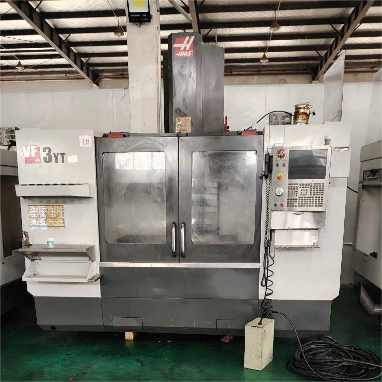 ศูนย์เครื่องจักรกล HAAS VF3YT