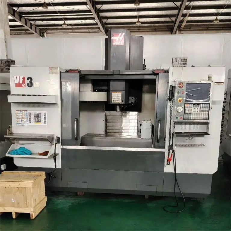 HAAS VF3YT Machining Center (2) HAAS VF3YT Bearbeitungszentrum