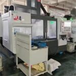 مركز تصنيع HAAS VF4 مستعمل للبيع