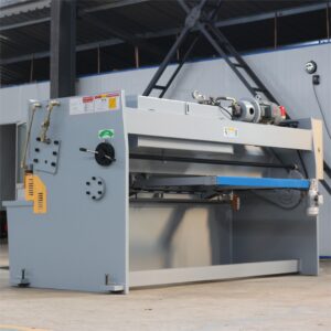Cisaille QC12K-6X2500