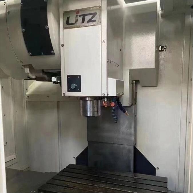 LITZ DV-600 Machining Center