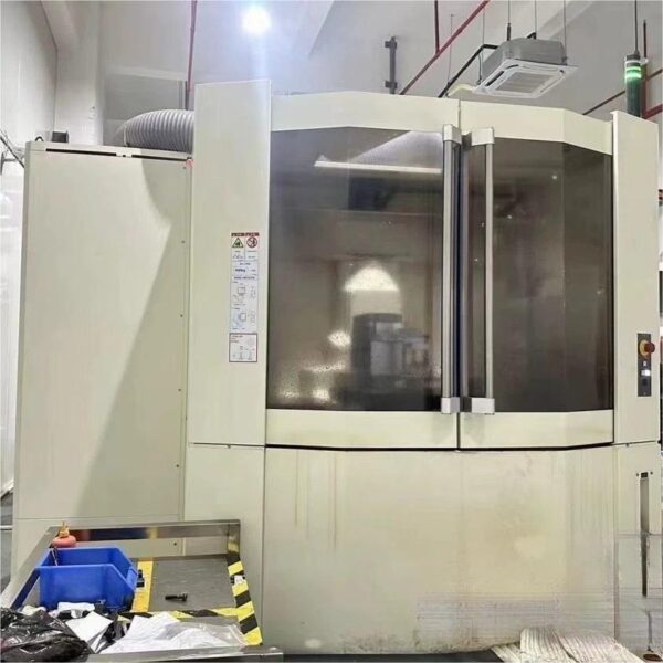 Горизонтальный обрабатывающий центр MAKINO A500Z