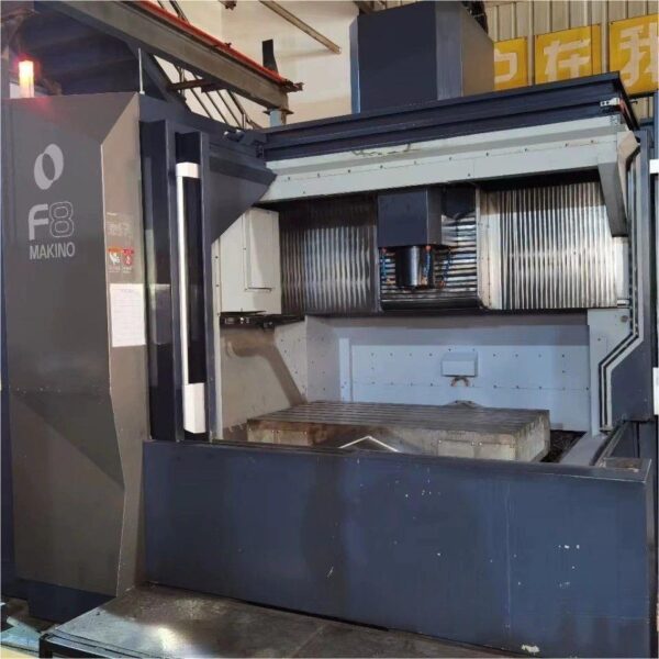 Вертикальный обрабатывающий центр MAKINO F8