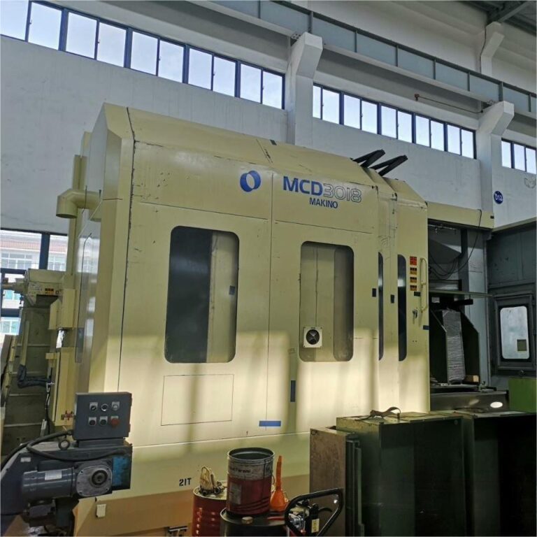 Centro de mecanizado horizontal MAKINO MCD3018