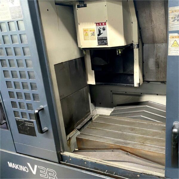 Centro de mecanizado MAKINO V33