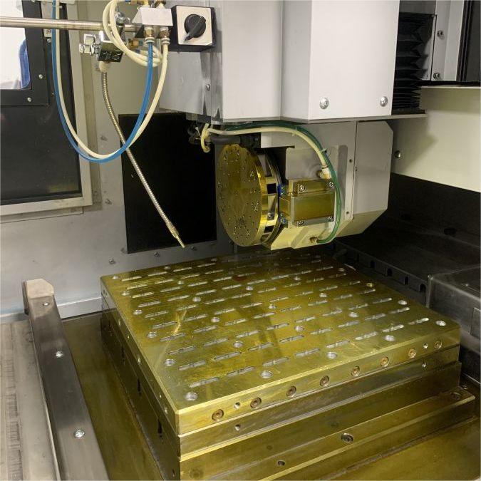 Обрабатывающий центр TOSHIBA UVM-450