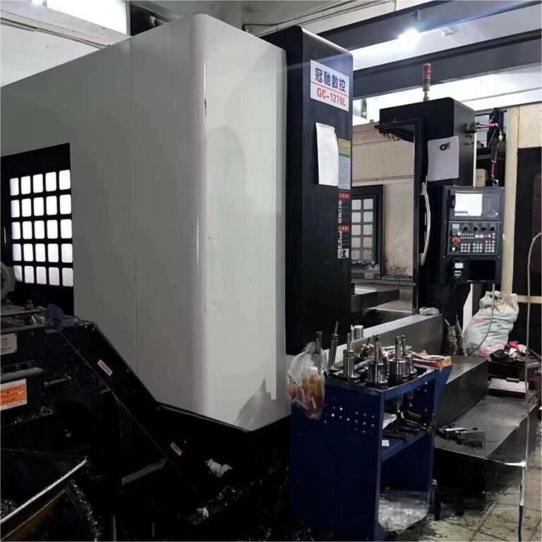 VIGERT GC-1270L Machining Center