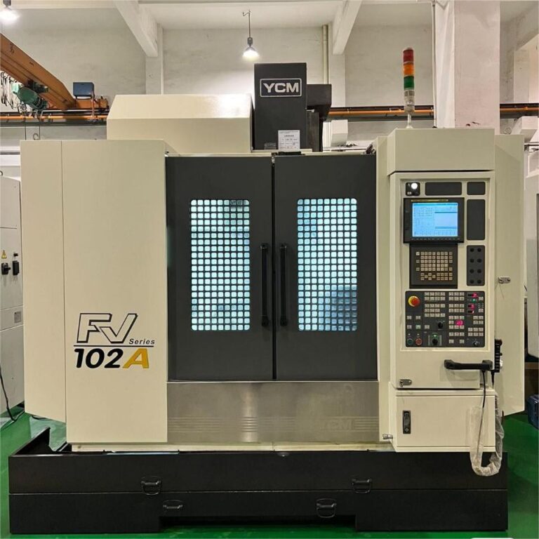 ศูนย์เครื่องจักรกล YCM FV102V