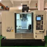 Centro de mecanizado YCM FV102V