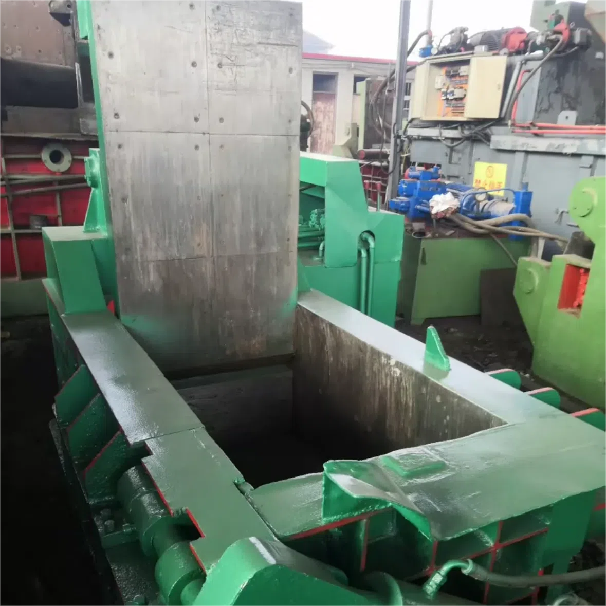 Y81D-200T Hydraulic Copper Pressing Machine Y81D-200T Hydraulic Copper Pressing Machine