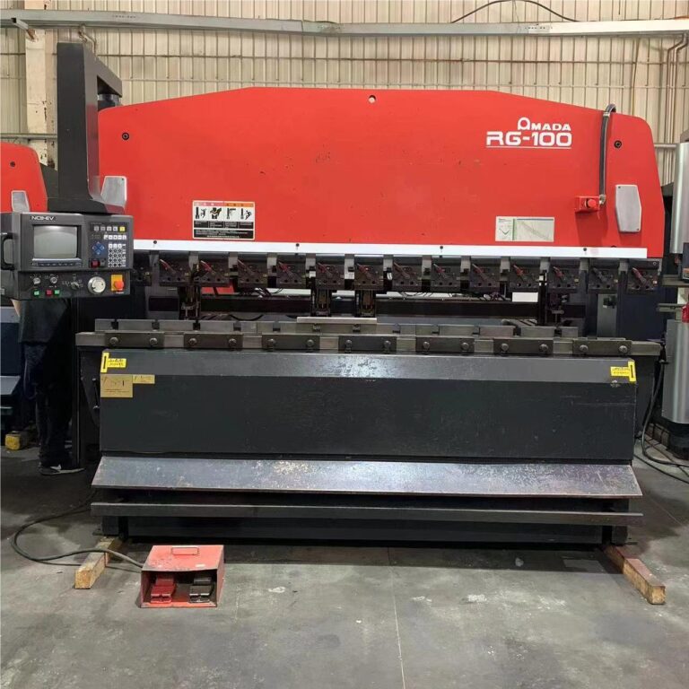 Plieuse AMADA RG100