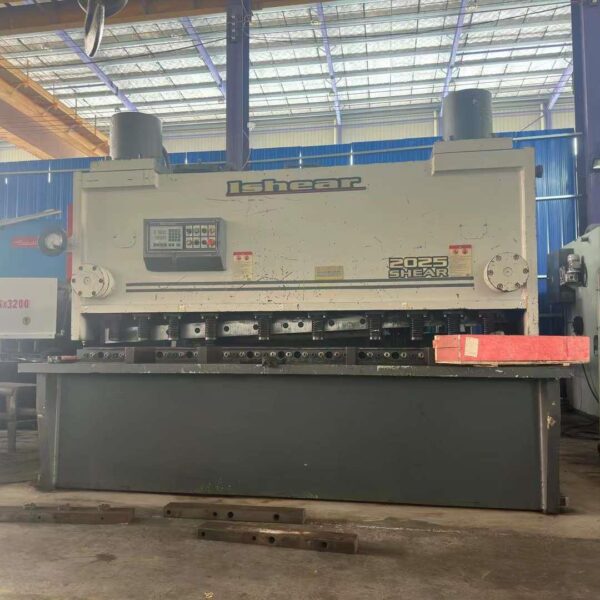 Б/у ножницы Cut Line 2025