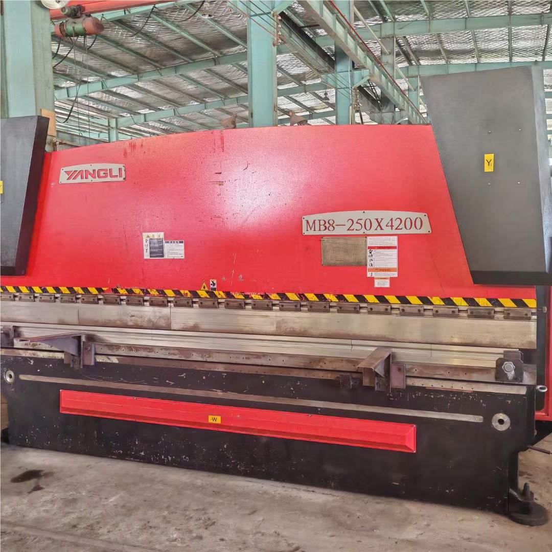 YANGLI 250T4000 Press Brake YANGLI 250T4000 Press Brake
