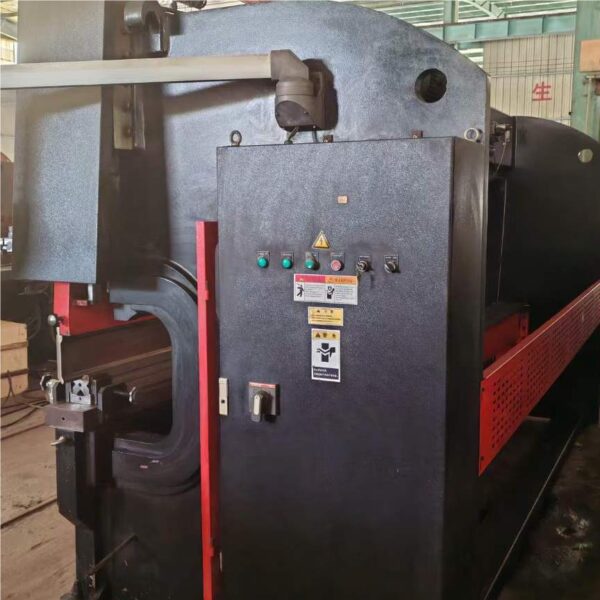 YANGLI 250T4000 Press Brake