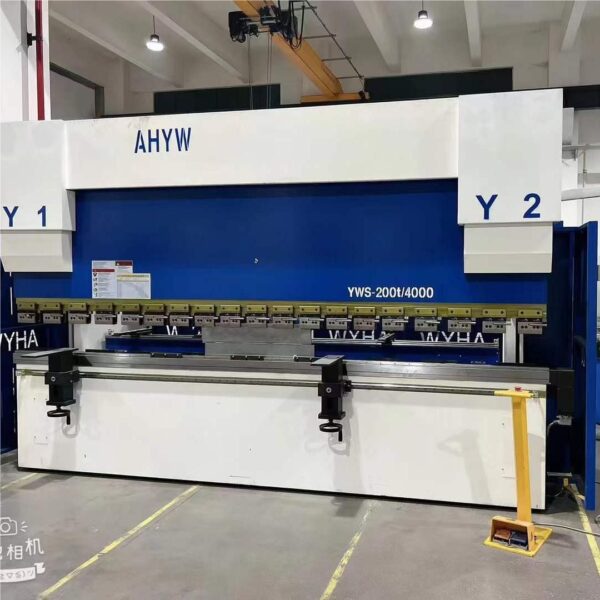 VIGERT 200T4000 With DA53T Press Brake