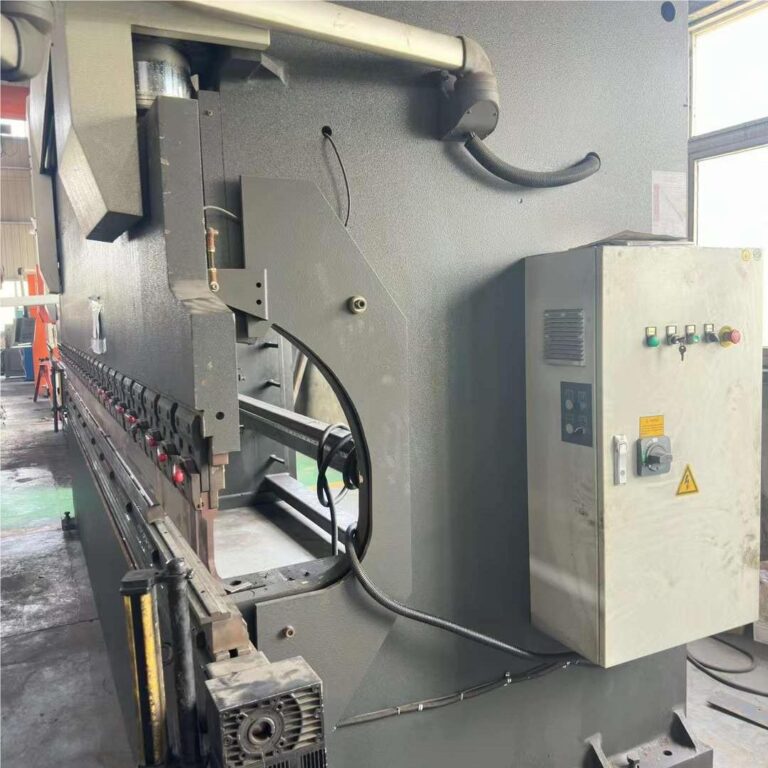 VIGERT 200T5000 With DELEM Press Brake