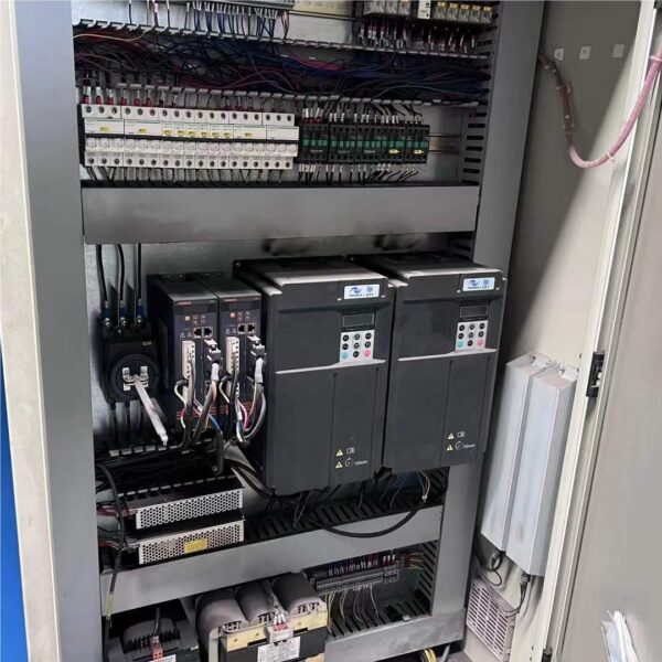 مكبس الثني VIGERT 300T5000