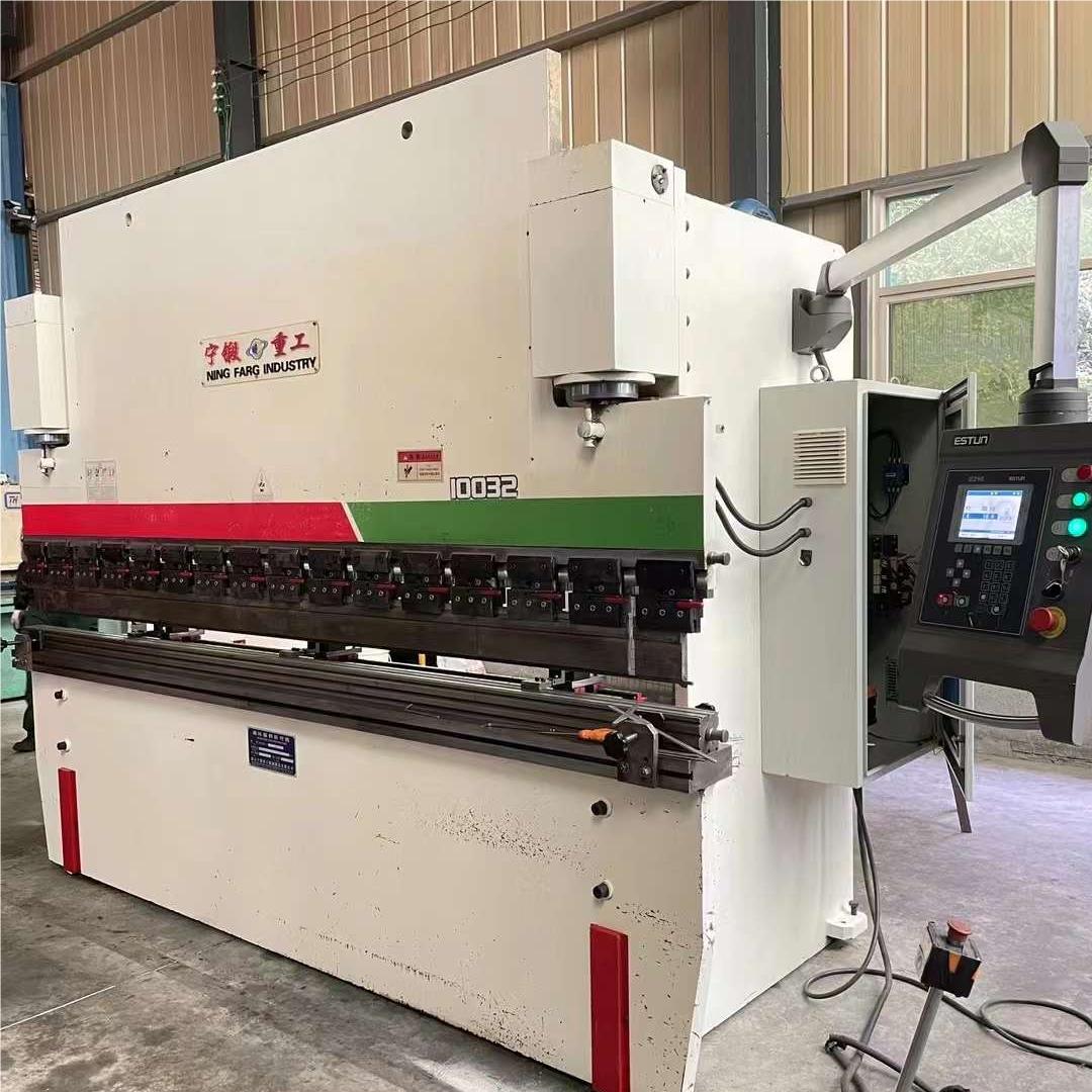 VIGERT 100T3300 E210 Press Brake VIGERT 100T3300 E210 Press Brake