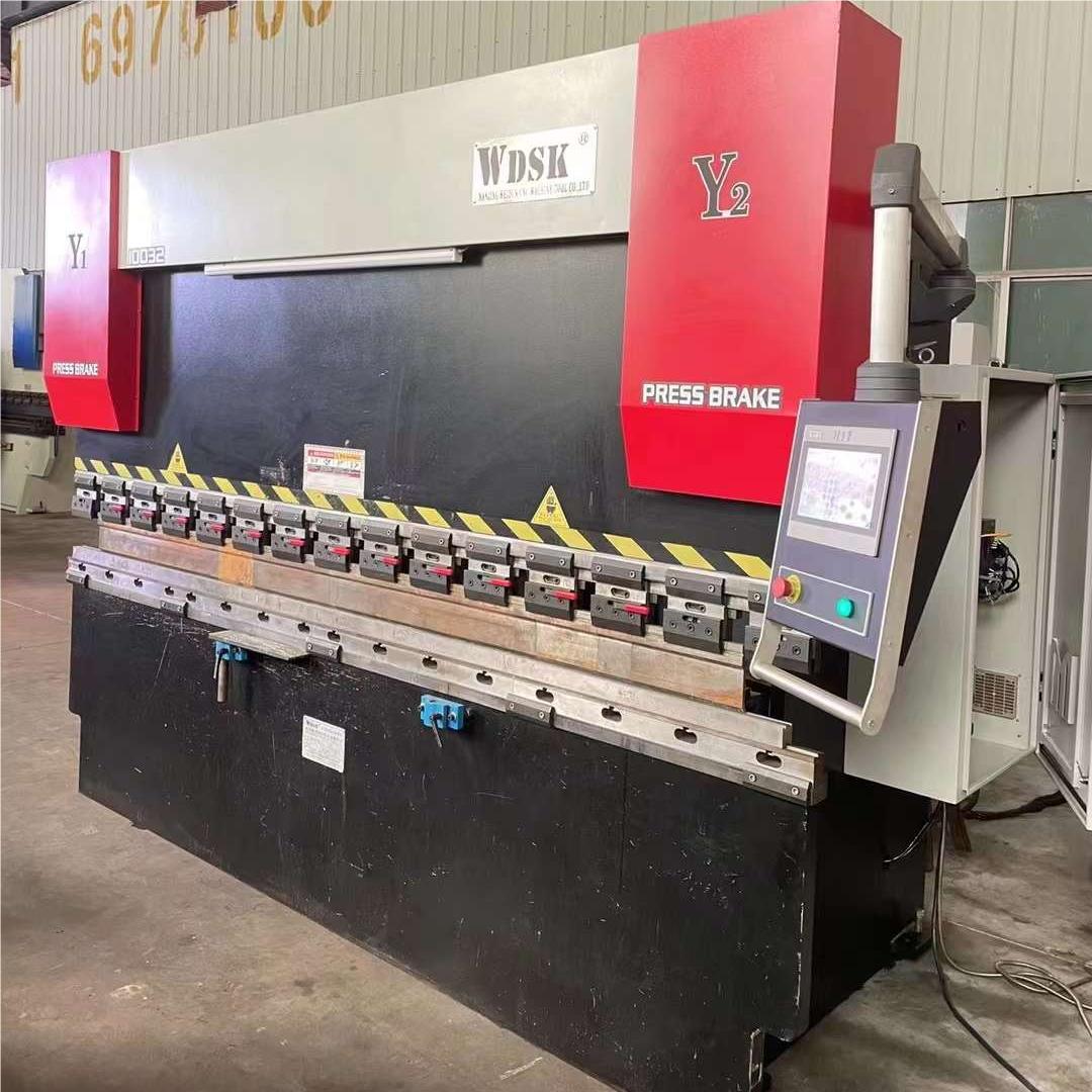 VIGERT 110T3200 SNC52 Metal Bender VIGERT 110T3200 SNC52 Metal Bender