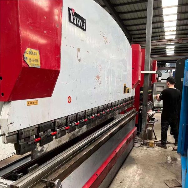 YAWEI 160T4100 DA65W Bending Machine