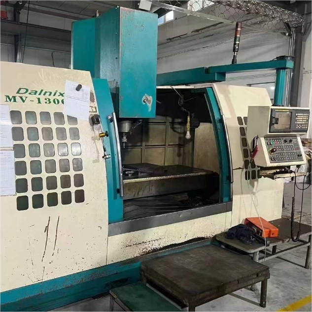 MV-1300 Turning Center MV-1300 Turning Center