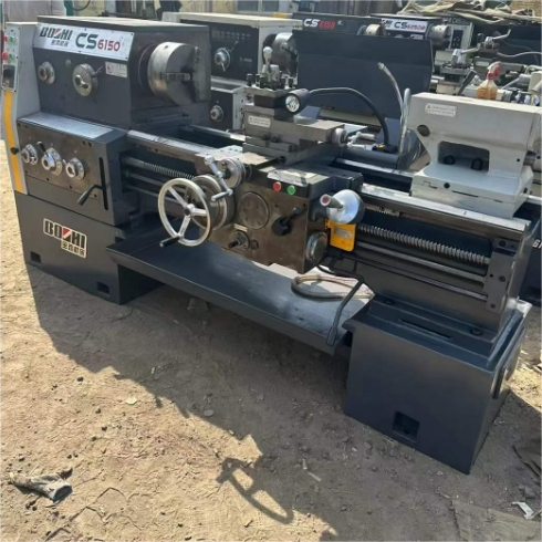 CS6150 Produktionsdrehmaschine