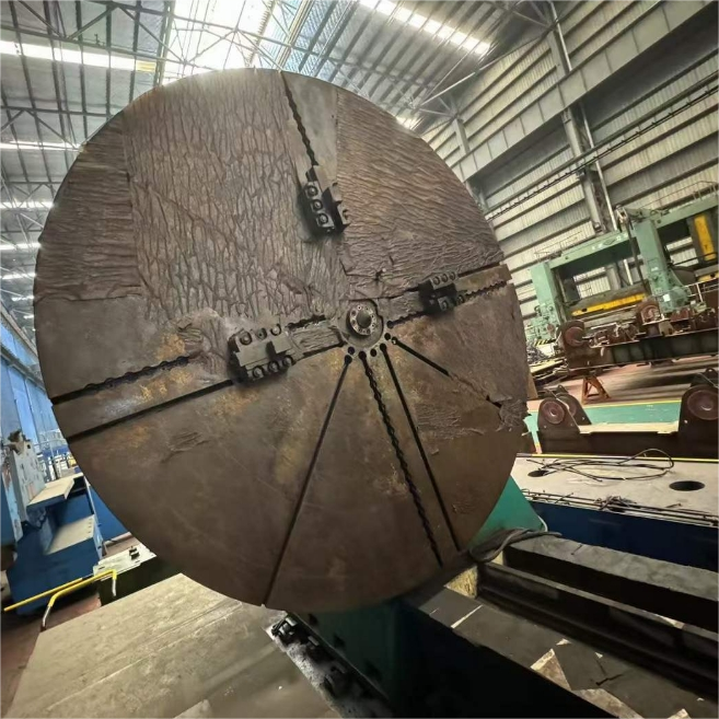 เครื่องกลึงไม้ CNC รุ่น CW6110X3000