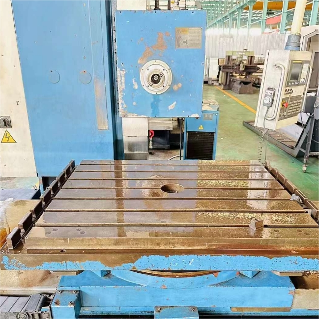 BO130 보링 및 밀링 머신