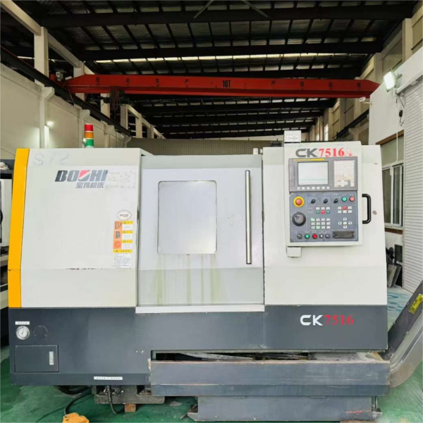 Tour horizontal CNC CK7516A