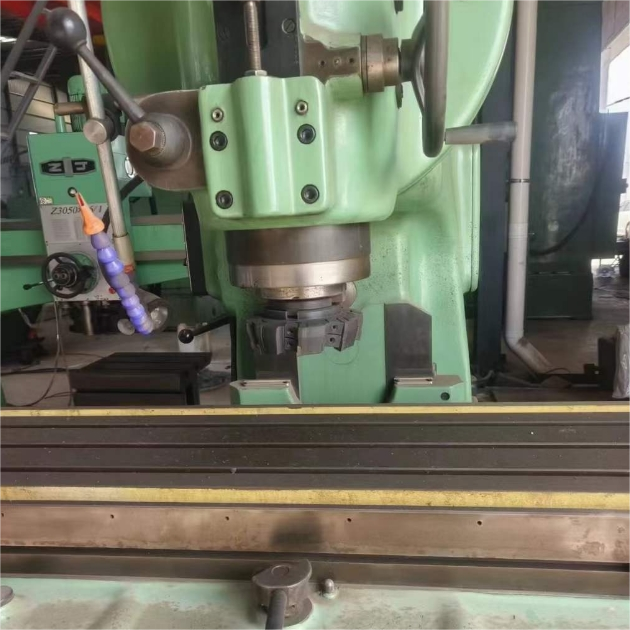 เครื่องโม่แนวตั้งความเร็วสูง 400K