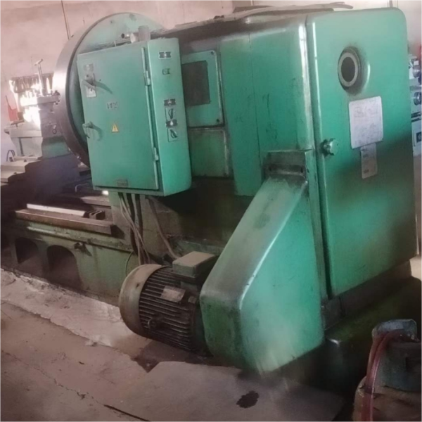 เครื่องกลึงไม้ CW61125A